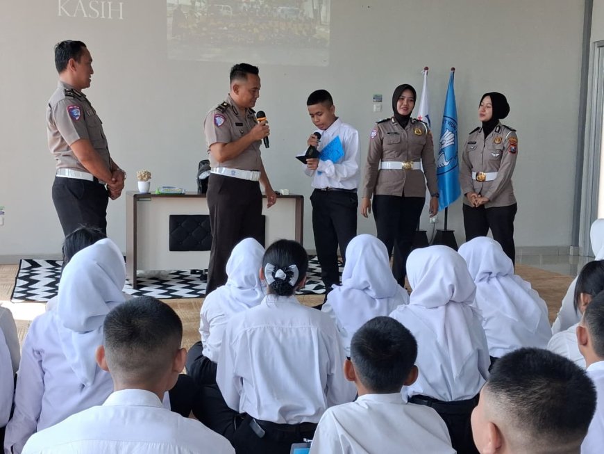 Polres Mojokerto Hadirkan Penyuluhan Interaktif tentang Lalu Lintas dan Bullying