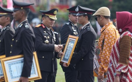 Maknai HUT ke-81 RI, Polda Jatim Tekankan Pelayanan Terbaik untuk Masyarakat