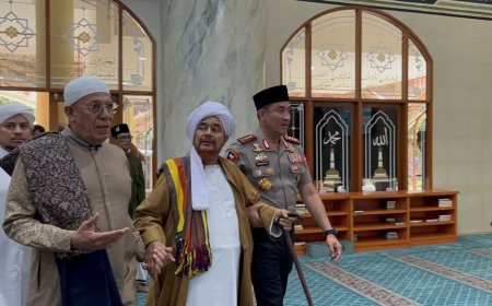 Kapolri Silaturahmi dengan Habib Umar bin Hafidz, Perkuat Sinergi Ulama dan Polri