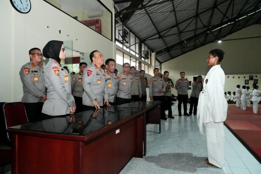 Wakapolri Dorong Sepolwan Naik Level: Cara Belajar Berubah, Polwan Disiapkan Hadapi Tantangan Modern